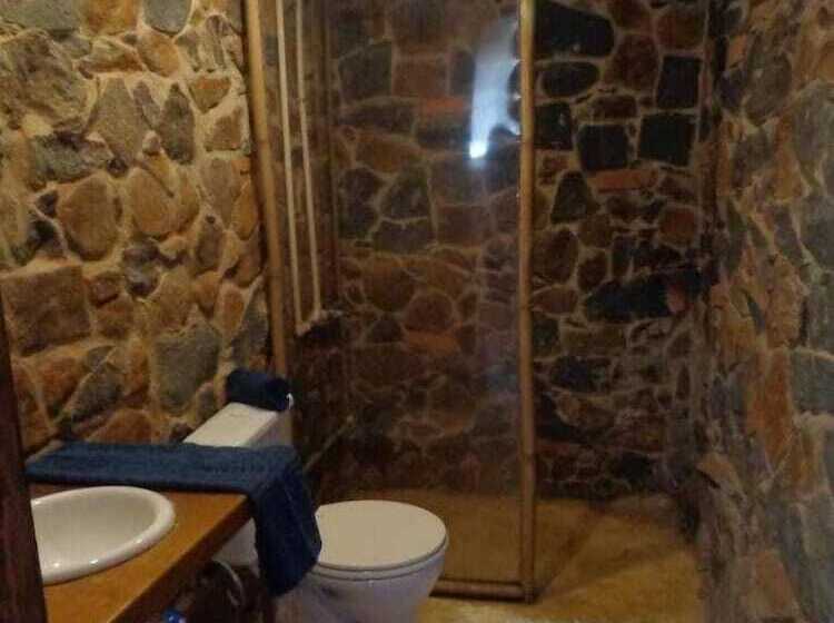 هتل Portal De Avalon