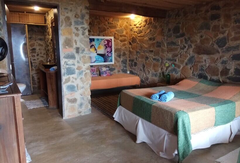 هتل Portal De Avalon