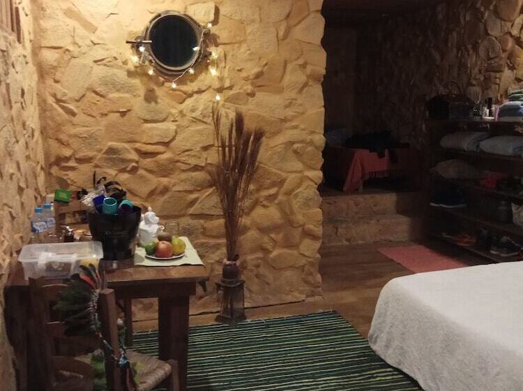 هتل Portal De Avalon