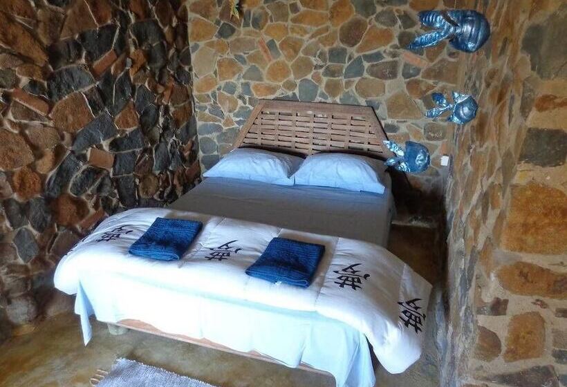 هتل Portal De Avalon