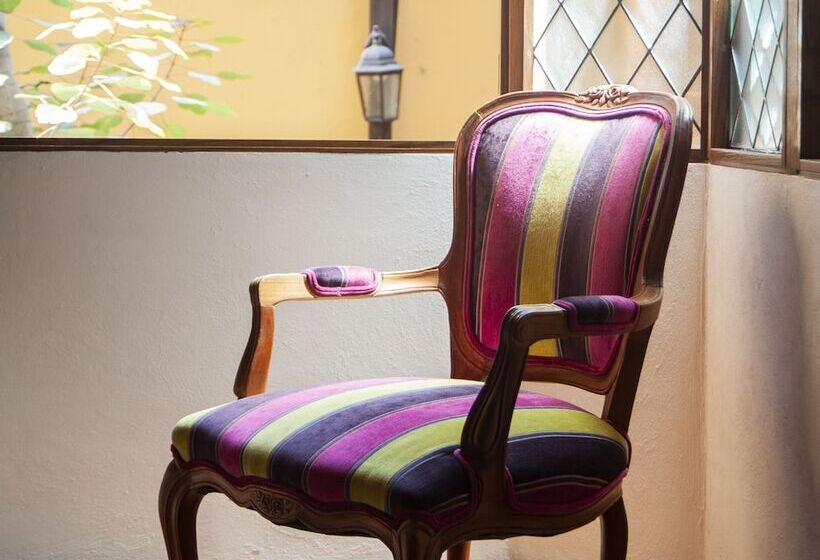 پانسیون Chalet Del Carmen