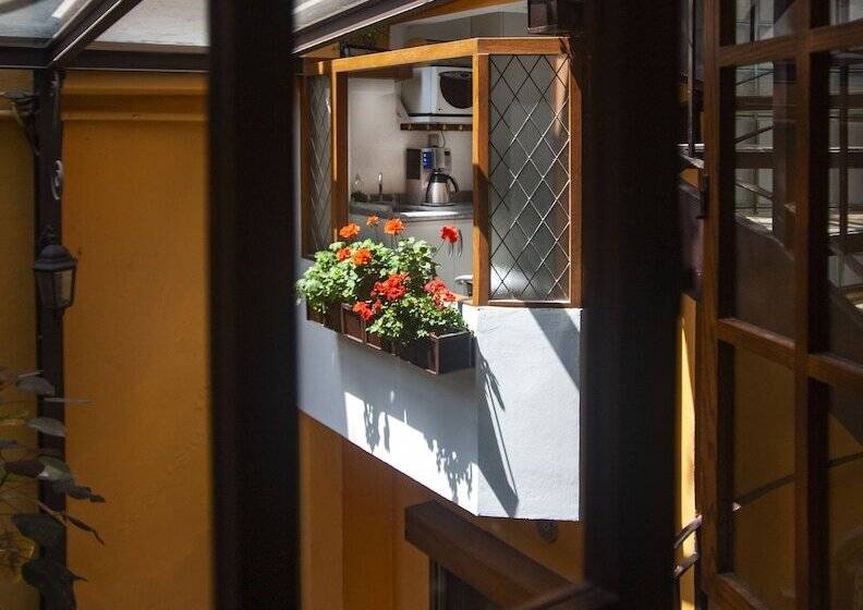 پانسیون Chalet Del Carmen