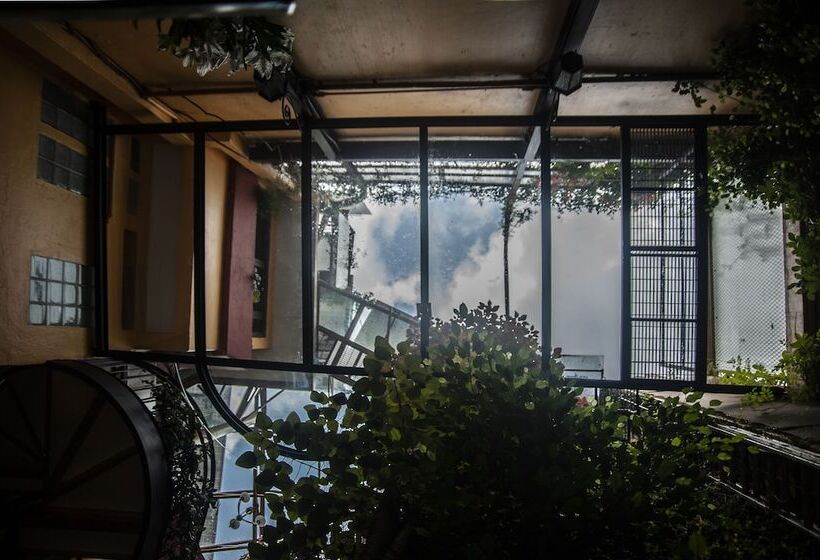 پانسیون Chalet Del Carmen