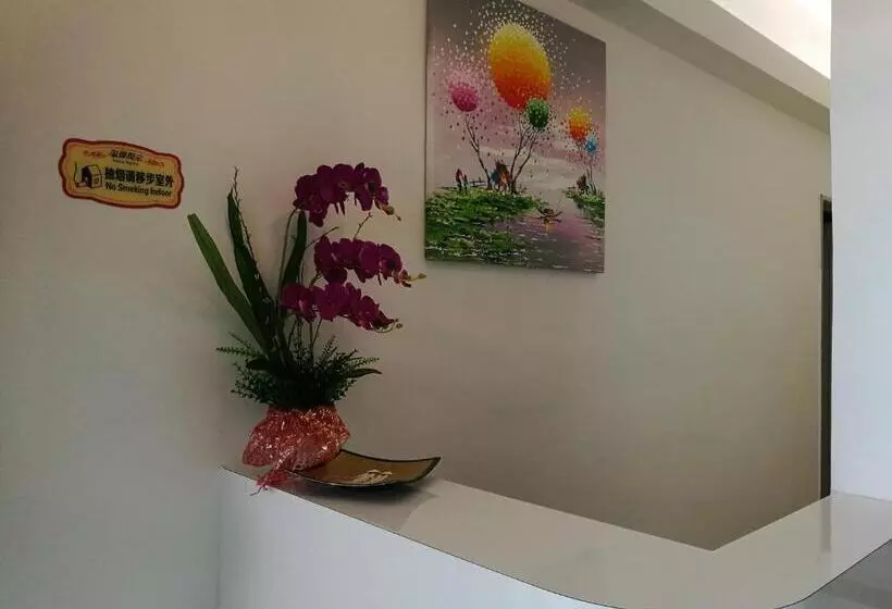 پانسیون D' Cozy Inn