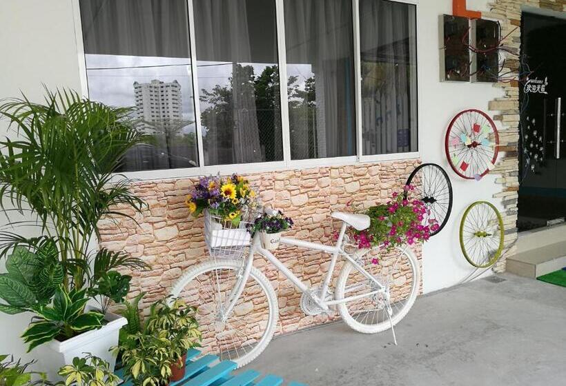 پانسیون D' Cozy Inn