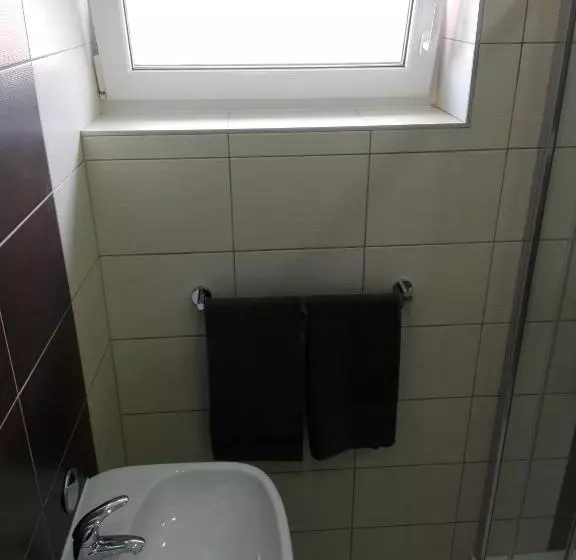 Majatalo Penzion Hornička