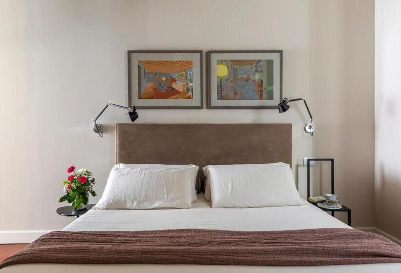 پانسیون Mynavona