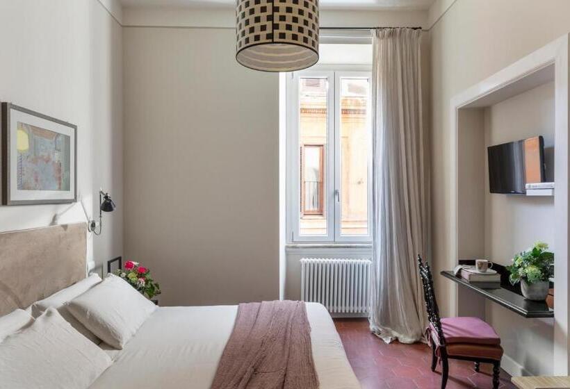 پانسیون Mynavona