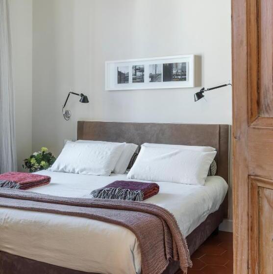 پانسیون Mynavona