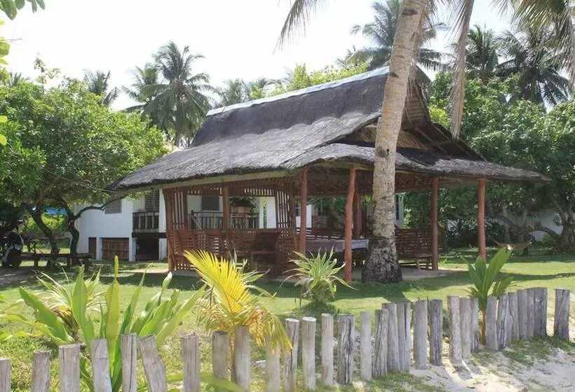 پانسیون Yama Beachfront House