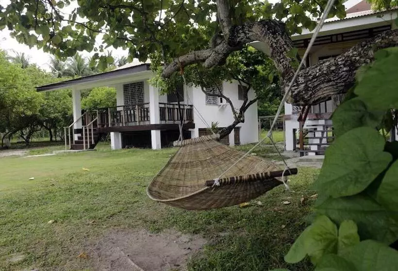 پانسیون Yama Beachfront House