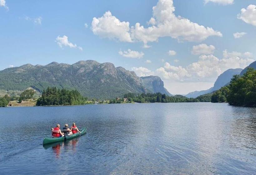 Pulpit Rock Hostel Vaulali
