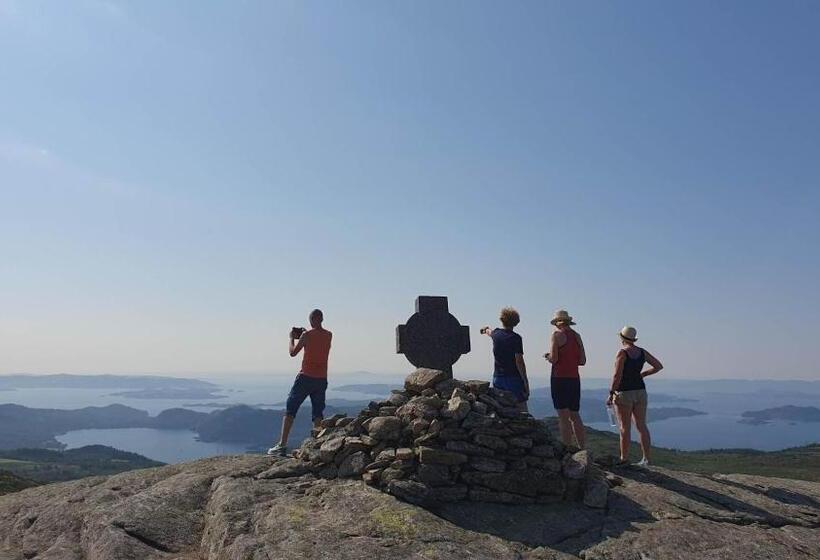 Pulpit Rock Hostel Vaulali