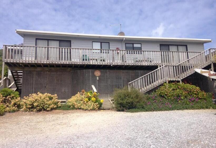 Sunset Holiday Villas