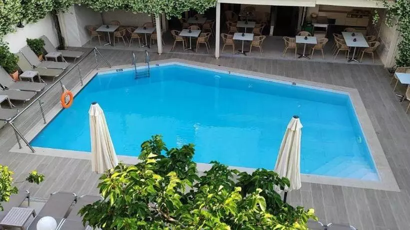 Talos Hotel Apartments