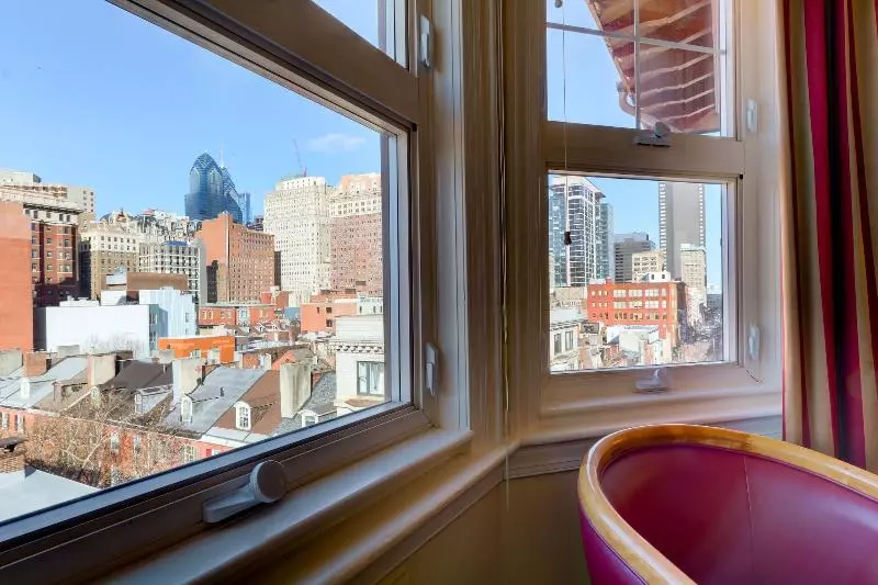 호텔 Alexander Inn