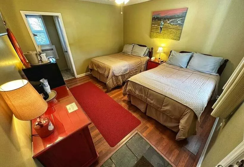 호텔 Alpine Village Inn