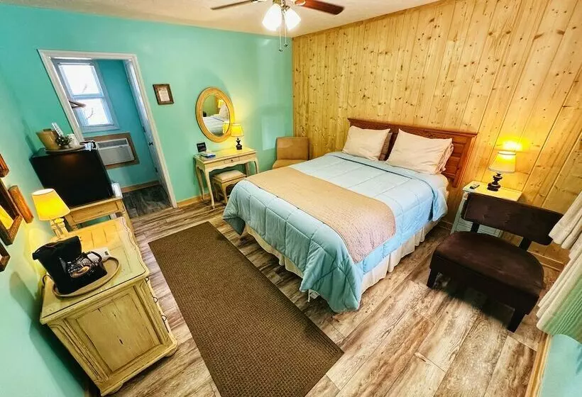 호텔 Alpine Village Inn