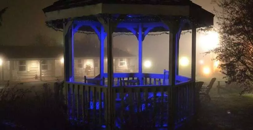 호텔 Alpine Village Inn