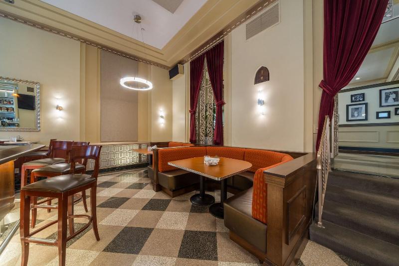 Ambassador Hotel Milwaukee, Trademark Collection By Wyndham