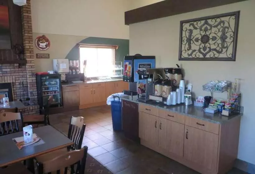 Hotelli Americinn By Wyndham Forest Lake