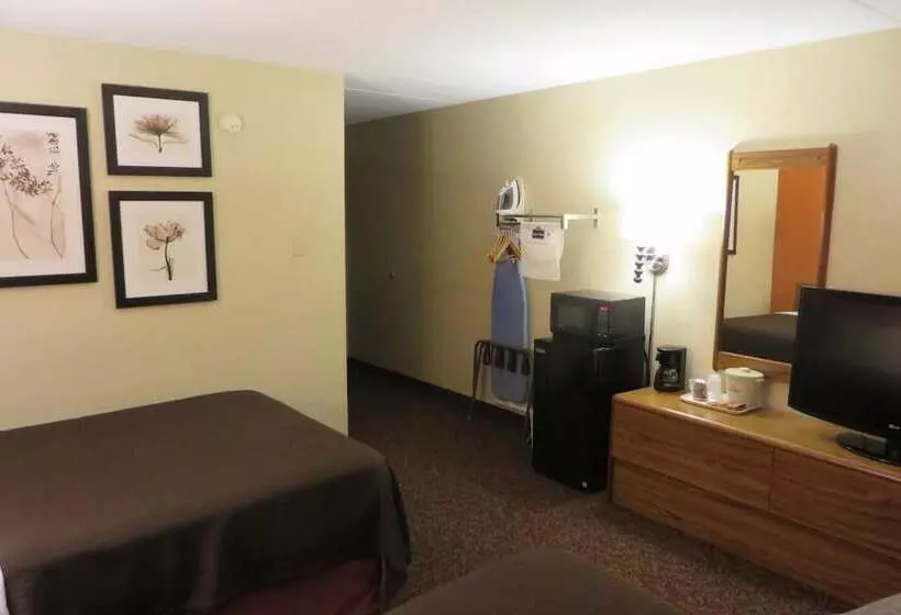 Hotelli Americinn By Wyndham Forest Lake