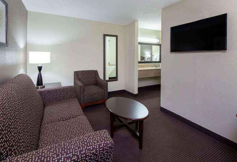 هتل Americinn By Wyndham Ironwood