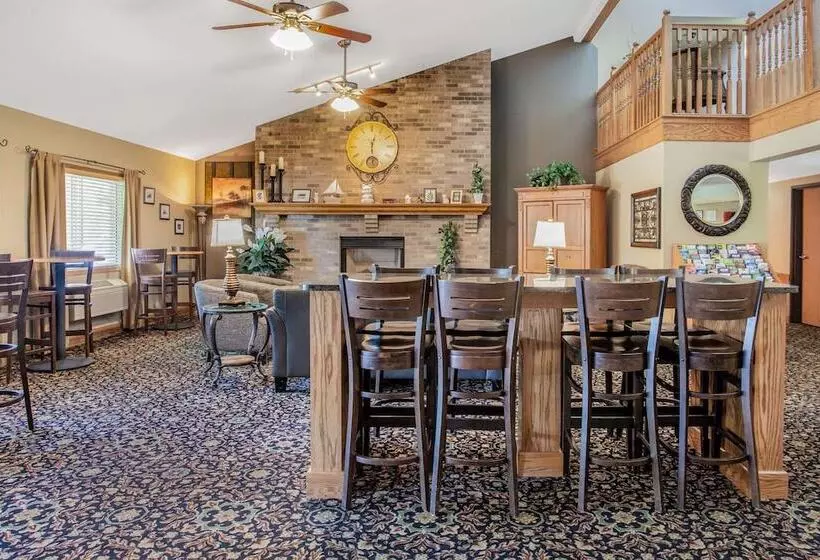 Hotelli Americinn By Wyndham White Bear Lake St. Paul