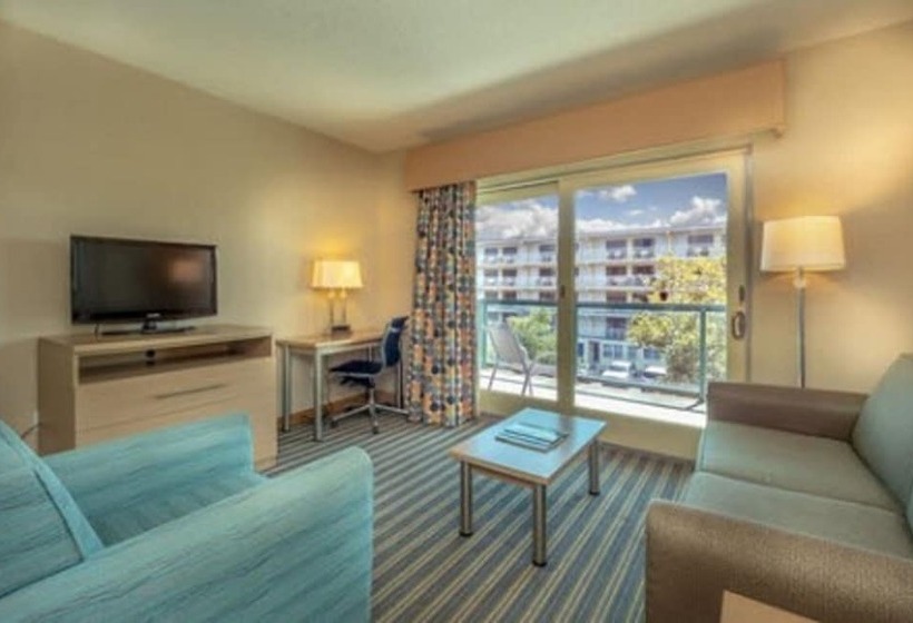 Atlantic Sands Hotel & Conference Center