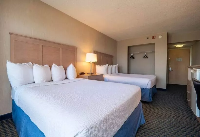 Atlantic Sands Hotel & Conference Center