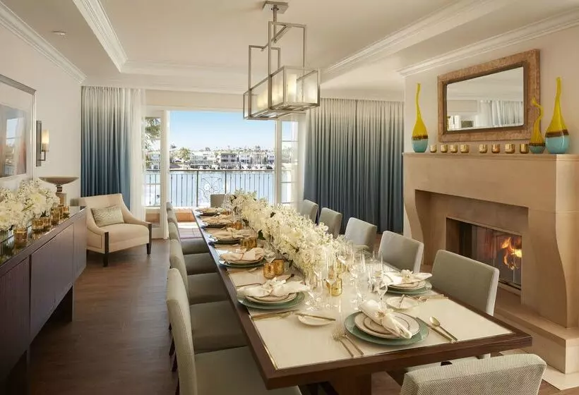 فندق Balboa Bay Resort