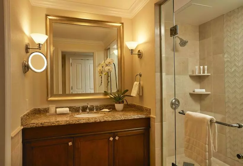 فندق Balboa Bay Resort