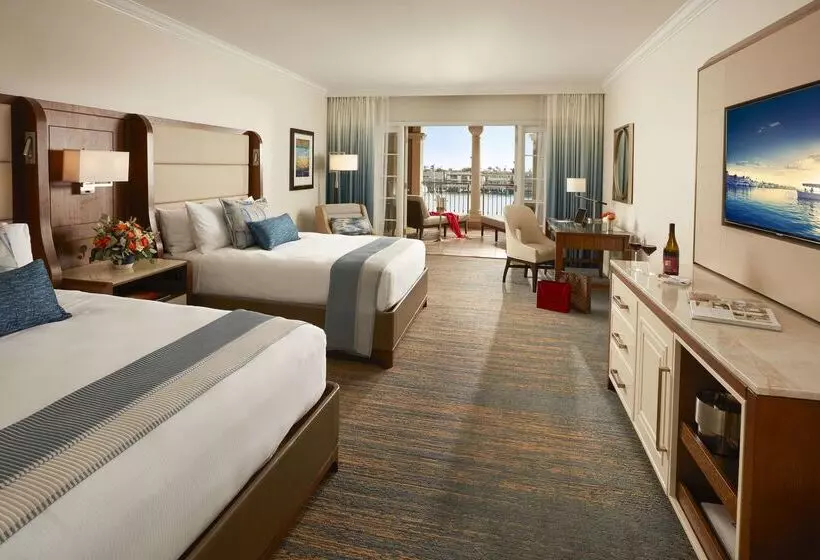 فندق Balboa Bay Resort