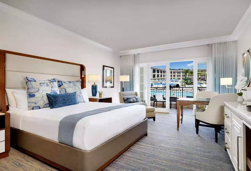 فندق Balboa Bay Resort