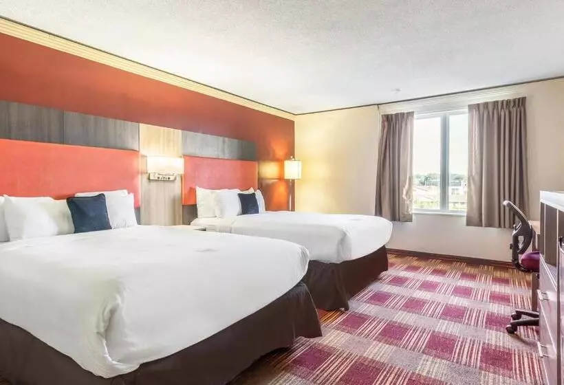 ホテル Countryside Suites Kansas City Independence I 70 East Sports Complex