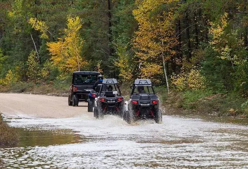 Szálloda Days Inn By Wyndham Black River Falls   Access To Atv Trail