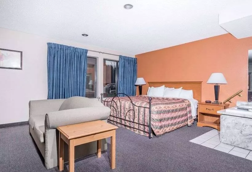 Szálloda Days Inn By Wyndham Black River Falls   Access To Atv Trail