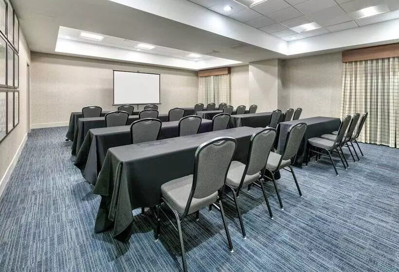 Holiday Inn Express Hotel & Suites Dallas Fort Worth Airport South, An Ihg