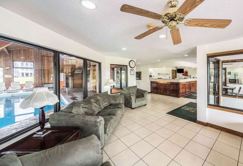 Отель Quality Inn Columbia City Near Us30