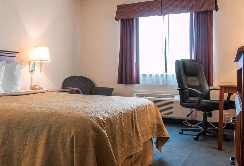 בית מלון כפרי Quality Inn Hudsonville South