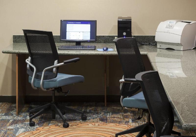 هتل Springhill Suites By Marriott Dallas Downtown / West End