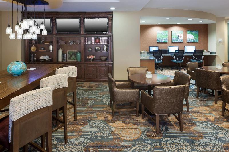 هتل Springhill Suites By Marriott Dallas Downtown / West End