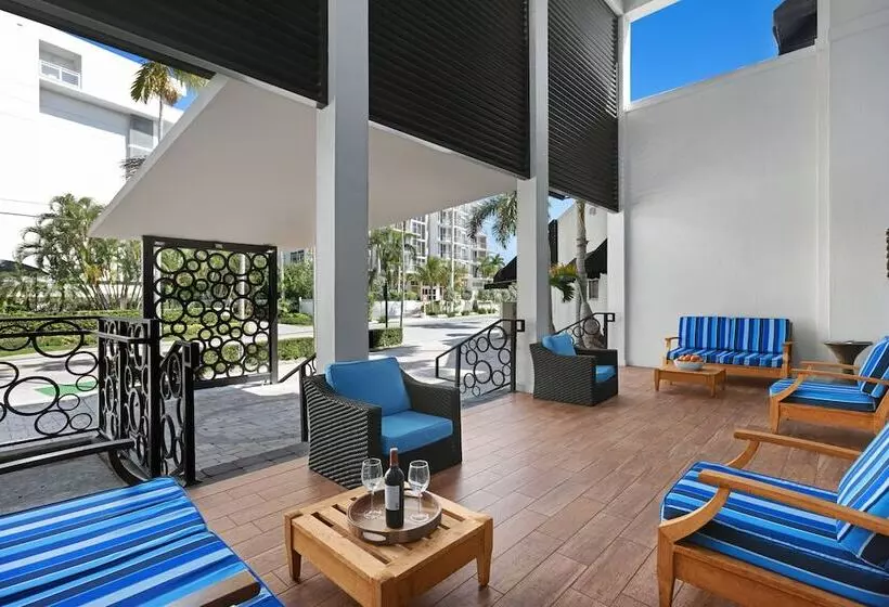 בית מלון כפרי The Landon Bay Harbor Miami Beach