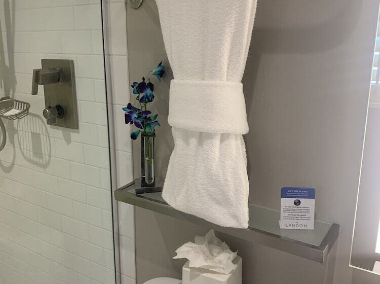 فندق The Landon Bay Harbor Miami Beach