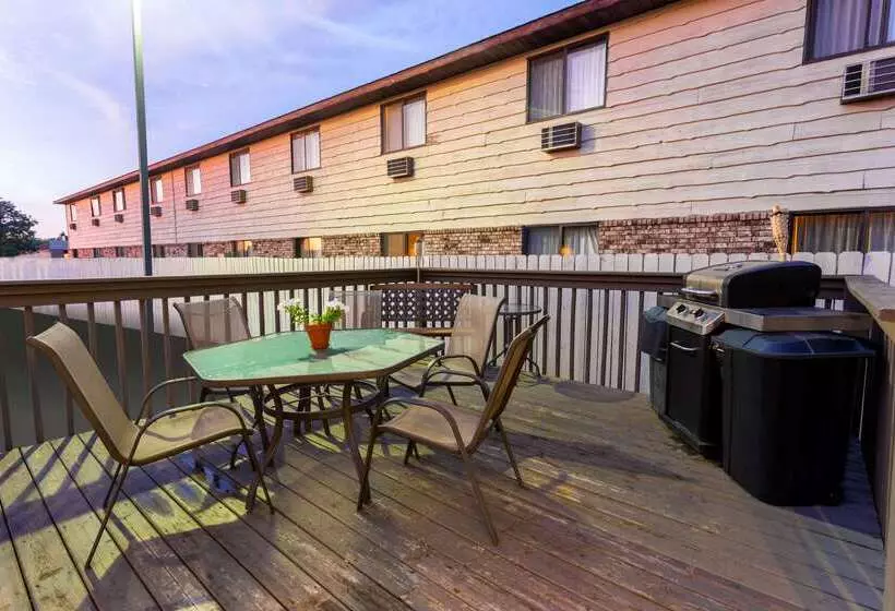 モーテル Americinn By Wyndham Hartford Wi