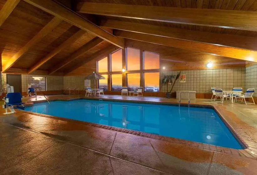 モーテル Americinn By Wyndham Hartford Wi