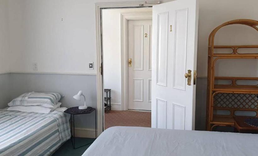 هاستل The Fountain Backpackers