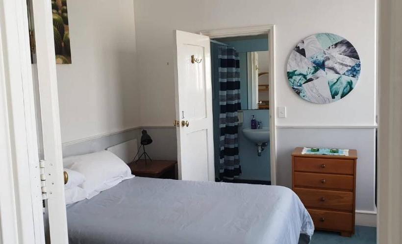 هاستل The Fountain Backpackers