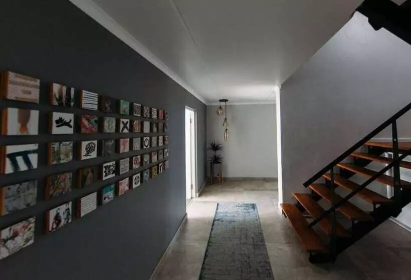 ベッドアンドブレックファースト Linhof Boutique Guest House