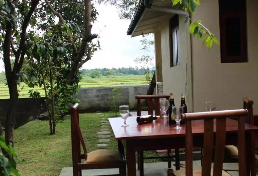 Aamiaismajoitus (B&B) Sunshine Tourist Rest